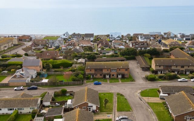 Seaside Retreat 2 Mins to Beach