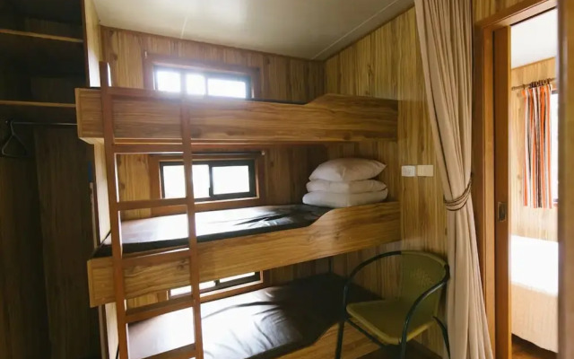Wonboyn Cabins & Caravan Park