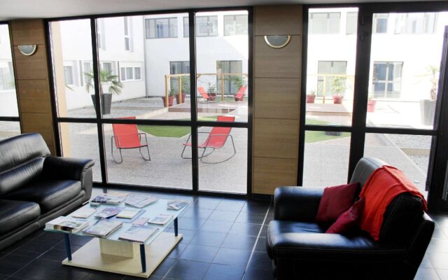 Comfort Suites Pau Idron