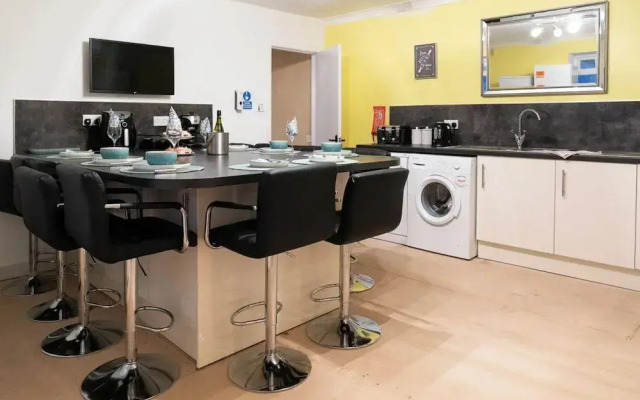 Dunedin House Huntly