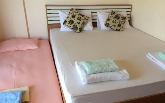 Saeng Tai Amphawa Resort