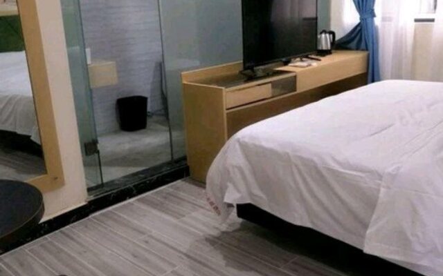 Central Theme Hotel by OYO Rooms
