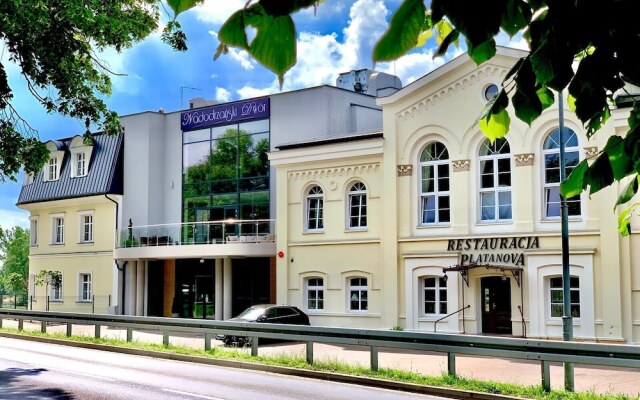 hotelImage