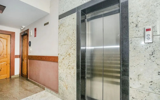 Oyo 436 Emirates Suites