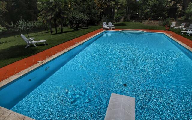 Cozy Villa in Sinalunga with Terrace