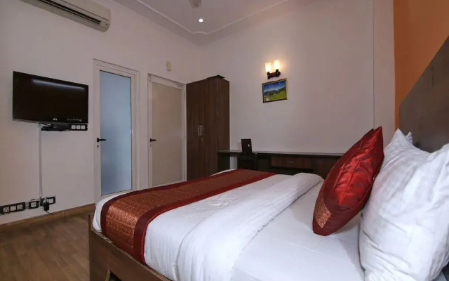 Alarians Stay By OYO Rooms