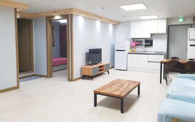 Tongyeong Sarang Hostel
