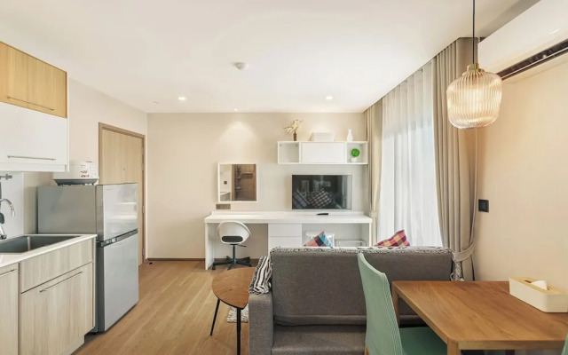 One bedroom Condo in Title V Condo 310