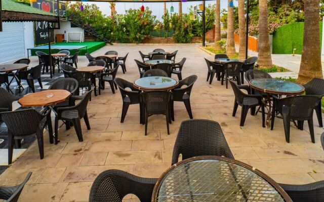 De Mare Famly Hotel