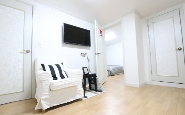 House in Hongdae 3