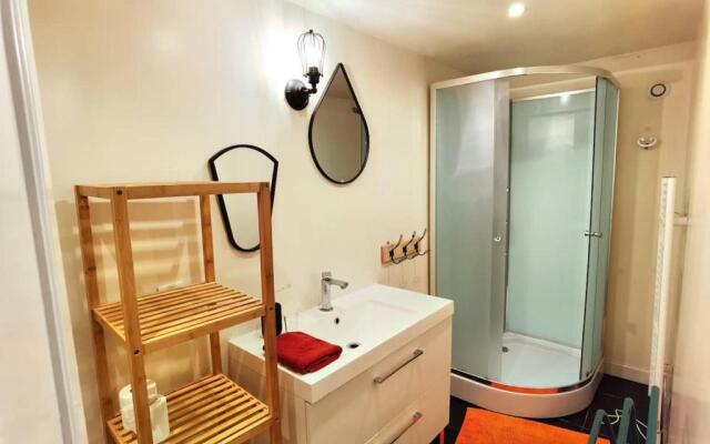 Maison de ville avec terrasse et jardin