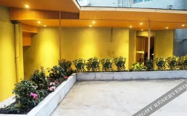 Wutongshu Business Hotel