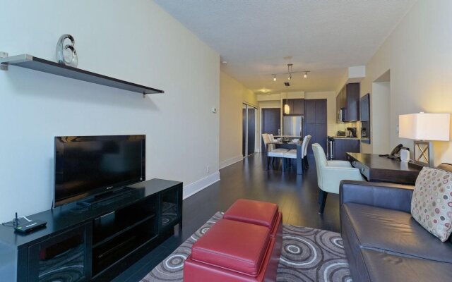 Whitehall Suites - Yonge/Eglinton