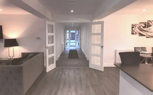 Stunning 3 bed Lodge on Private Estate