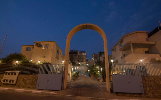 Seven Garden Alhada Suites