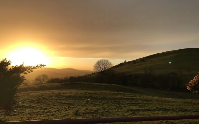 Loughcrew Megalithic Hostel
