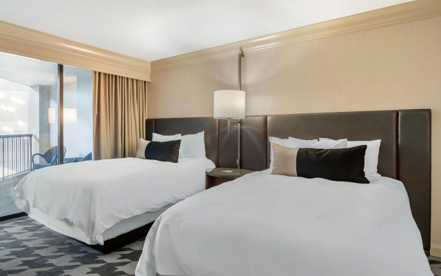 Omni Atlanta Hotel at Centennial Park - Image 4