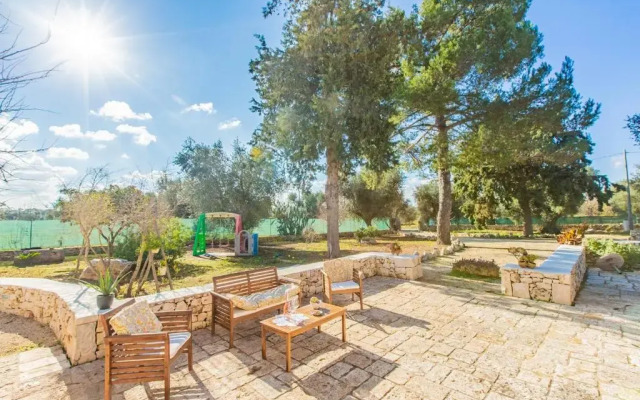 Trullo con piscina baby