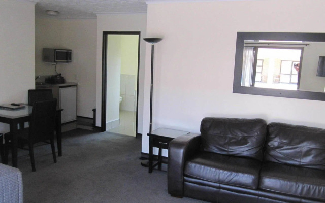 Palm City Motor Inn