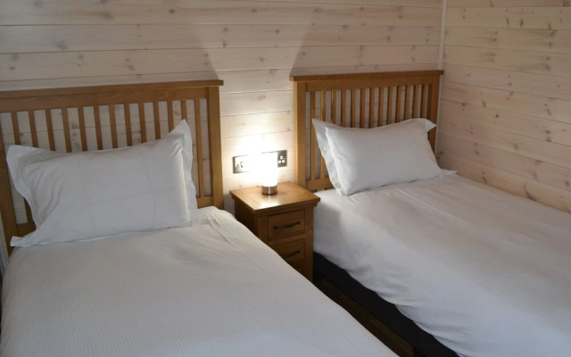 The Chiltern Lodges at Upper Farm Henton