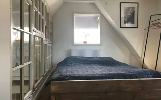 Stijlvol & lief onthaast-huisje, no wifi-tv