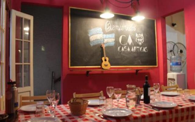 Casa Artigas Hostel