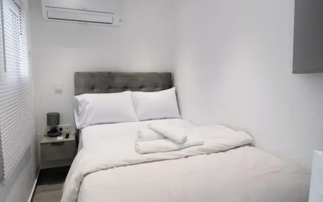 Charming 2 Bedroom House in Iraklio, Greece