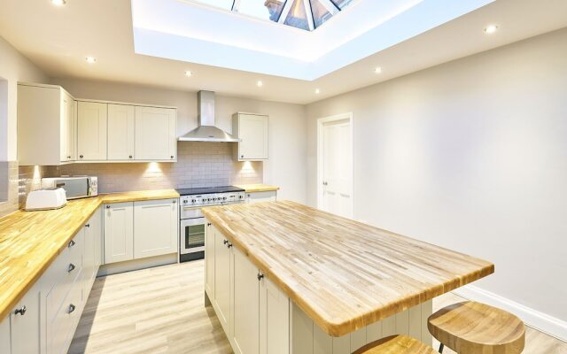 Host Stay Graham House