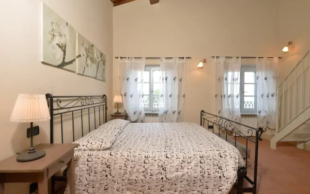 Ginepro Grillo in Camaiore