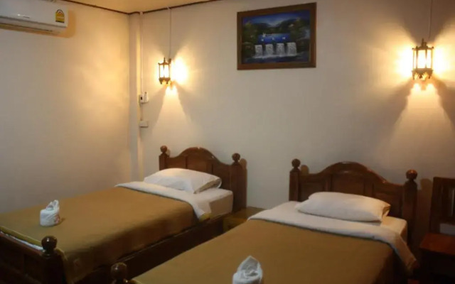 Ban Suan Kulap Keaw Resort