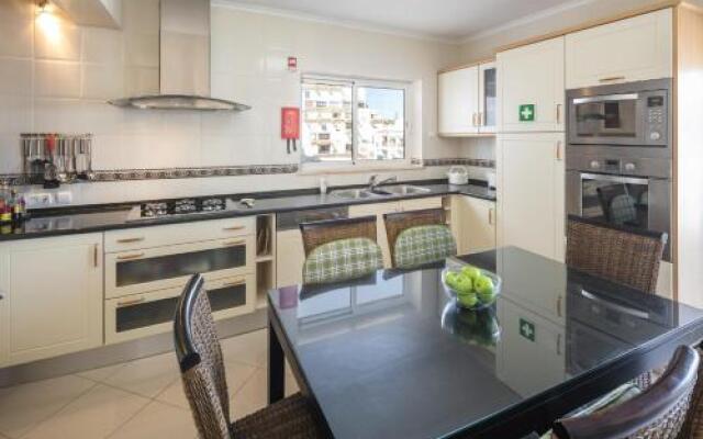 Maio Apartment