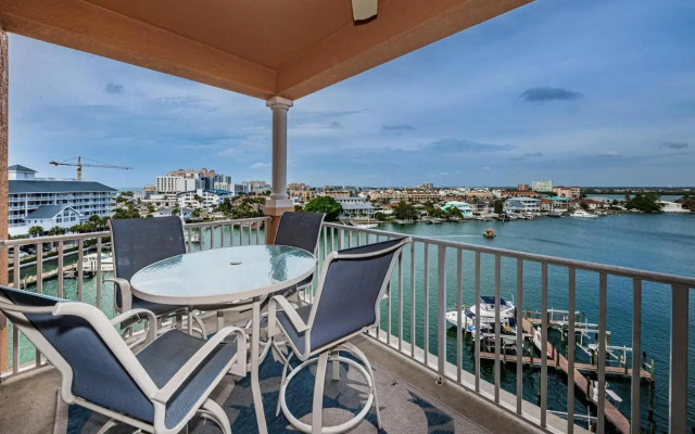 Waterfront Breeze Condo Condo