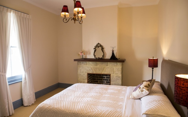 Spencer Cottage – Guest Rooms – Albany