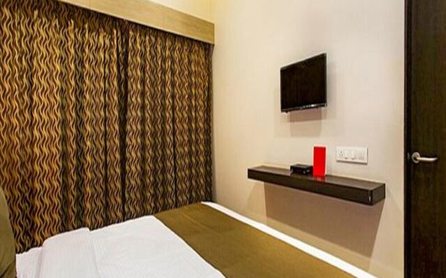 Fabhotel Shree Sai Residency