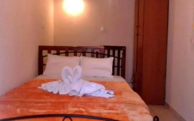 Flat 1 Bedroom 1 Bathroom - Zakros