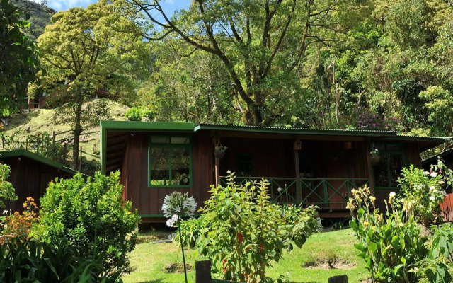 Trogon Lodge