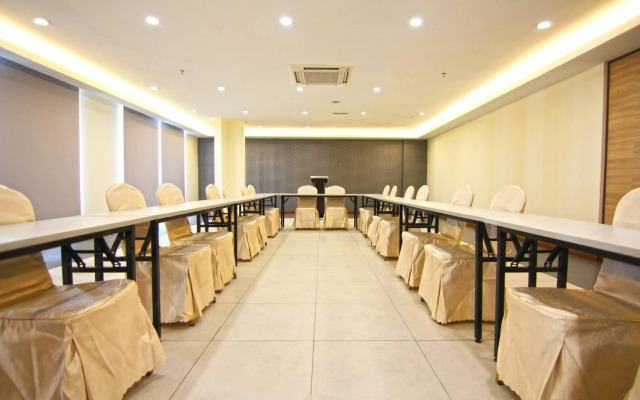 Putatan Platinum Hotel