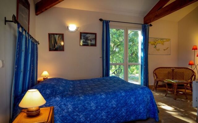 Les Chênes de lEscoutay