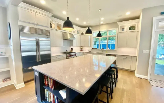 Scarborough Avenue 303