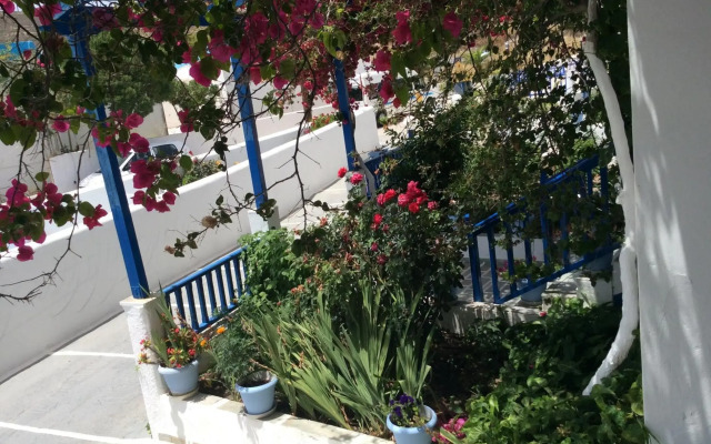 Giannis Hotel Apartments