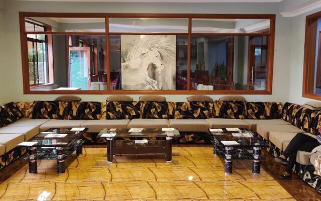 Summit Lodge