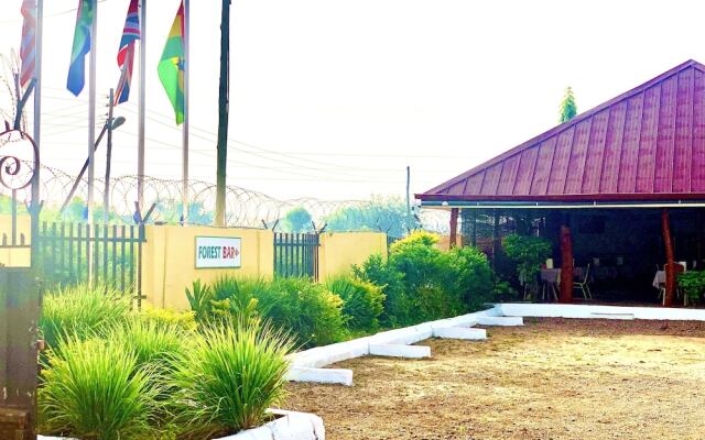 Sundowner Lodge