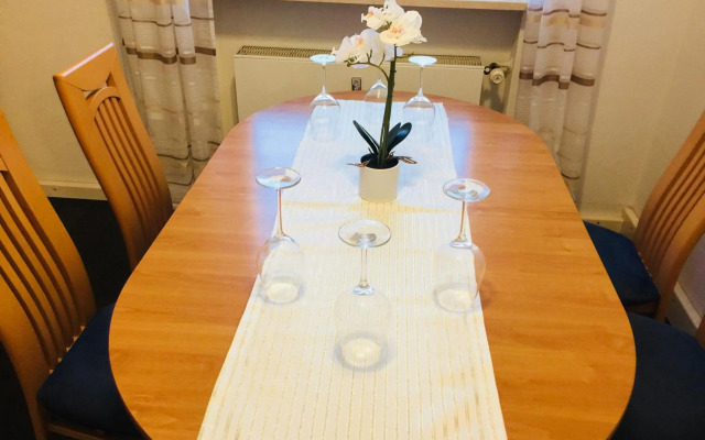 Ferienwohnung Dhillon