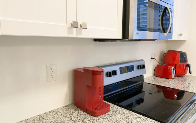 Relaxing Master Private Bedroom