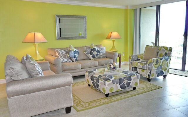 Beachfront Condo in Resort-style Community With Pool