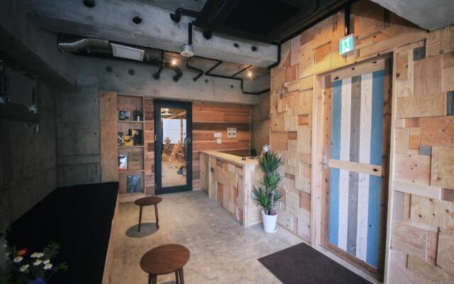 bnbplus Niigata Book Inn