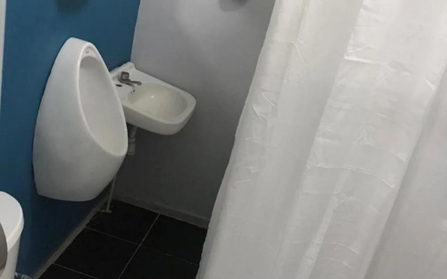 El Gran Hostal - Bed in 6 People Dorm 13