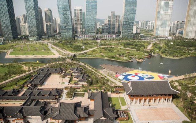 Gyeongwonjae By Walkerhill