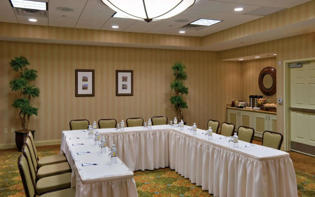 Hilton Garden Inn Lakewood