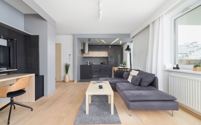 Stawowa Apartment Cracow by Renters